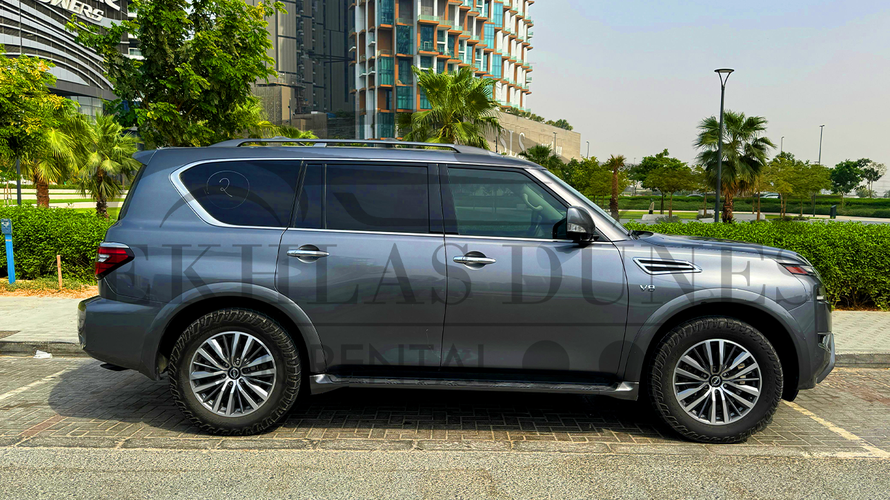 Nissan Armada (Grey) 2022